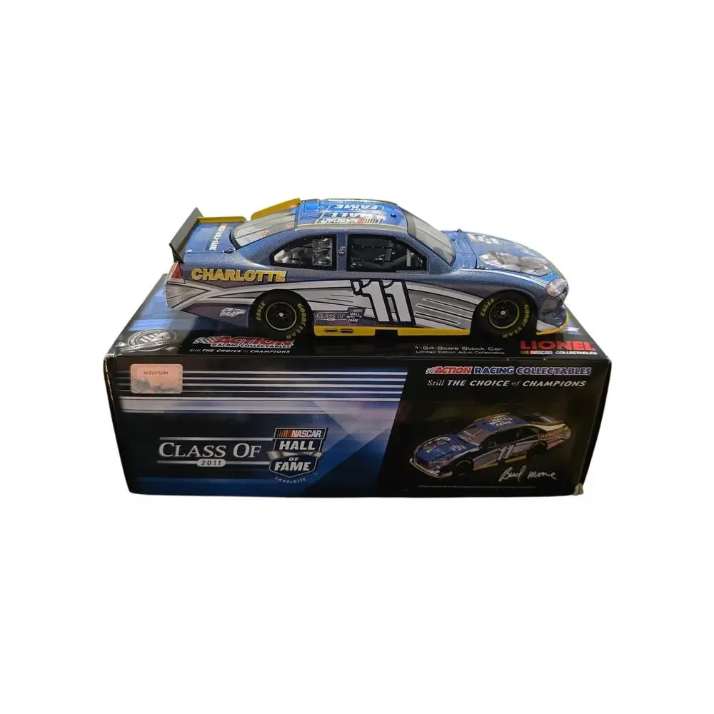 Bud Moore #11 NASCAR Hall of Fame 2011 Flashcoat 1:24 Diecast 1/437 Action